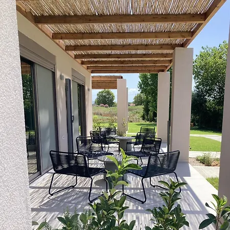 Pnoe Eco Residences Hotel apartamentowy Kourouta