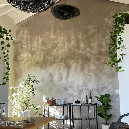 Lägenhetshotell Pnoe Eco Residences 4*