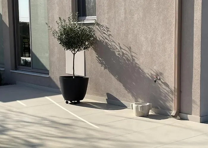 Pnoe Eco Residences 4*